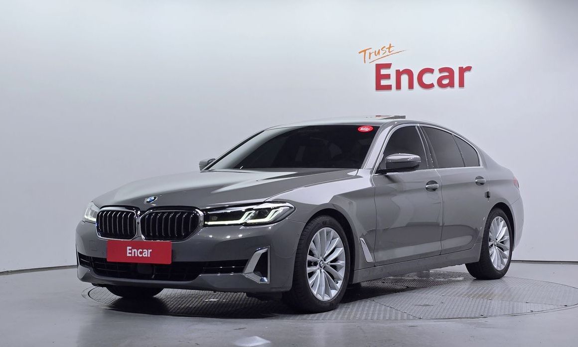 BMW 5-Series 2021