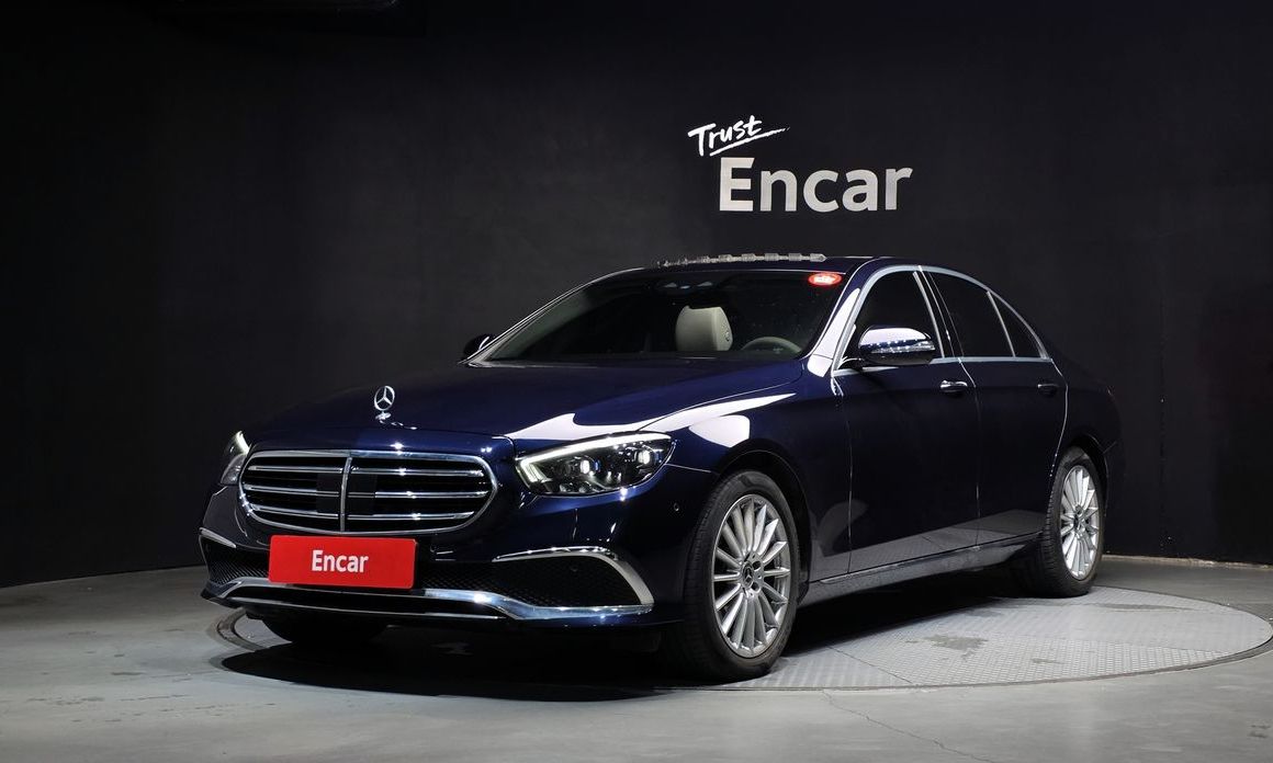 Mercedes-Benz E-Class 2021