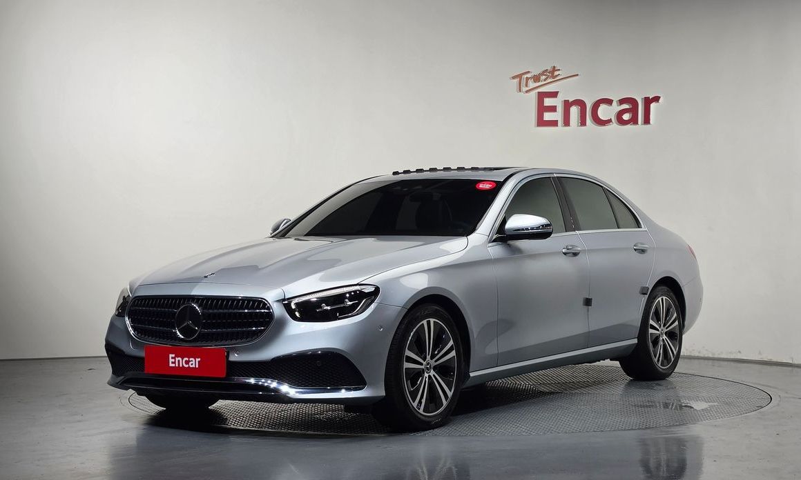 Mercedes-Benz E-Class 2021