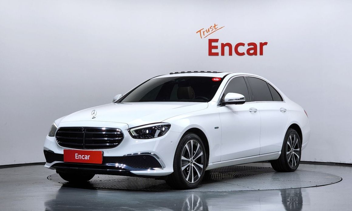 Mercedes-Benz E-Class 2021