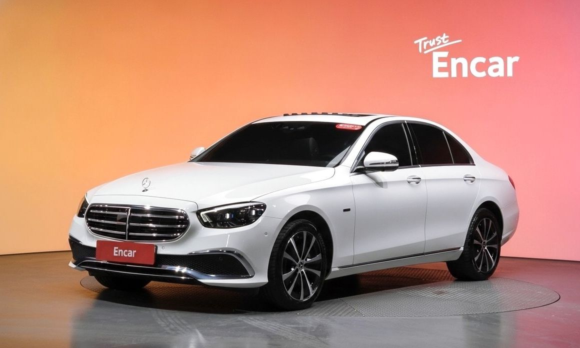 Mercedes-Benz E-Class 2021