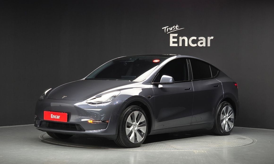 Tesla Model Y 2021