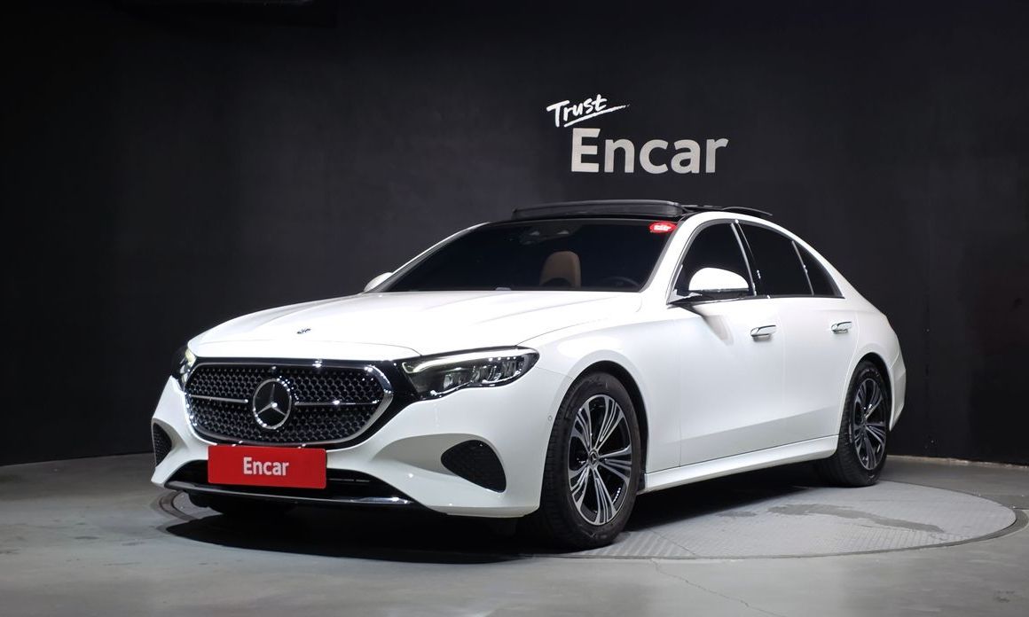 Mercedes-Benz E-Class 2025