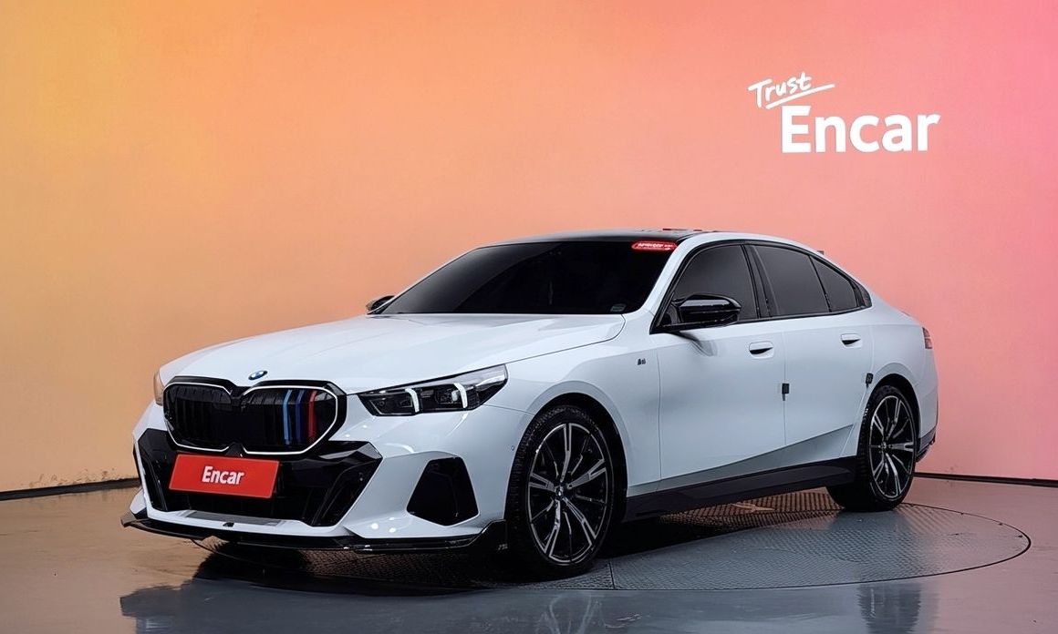 BMW 5-Series 2024