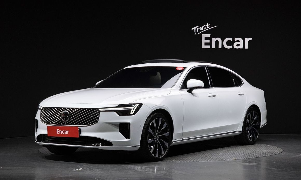 Volvo S90 2026