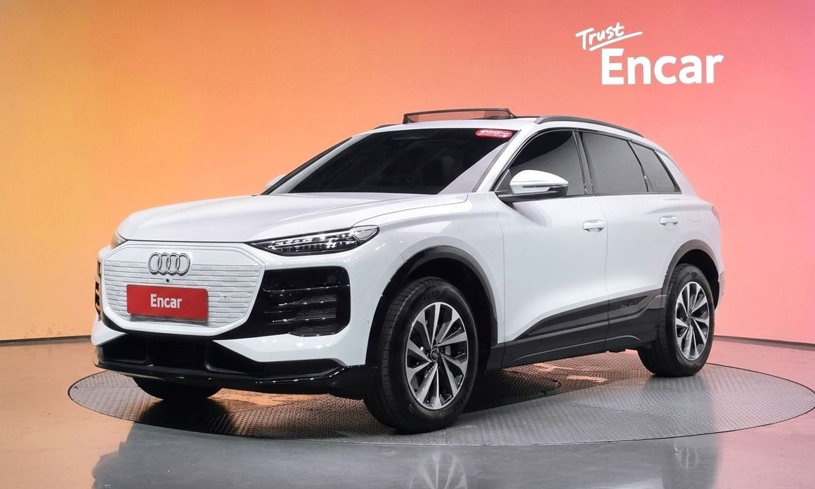 Audi Q6 e-tron 2025