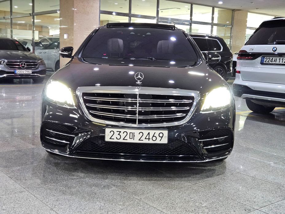 Mercedes-Benz S-Class 2020