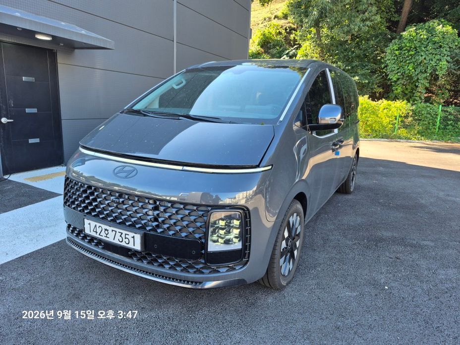 Hyundai Staria 2025
