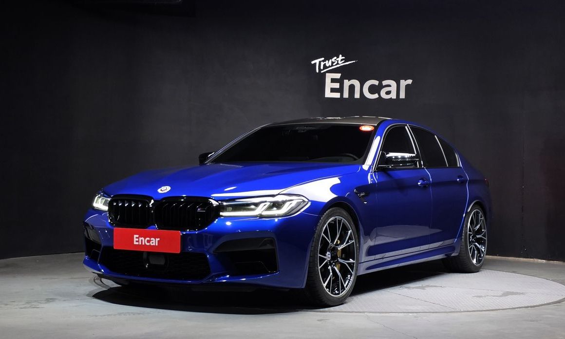 BMW M5 2022