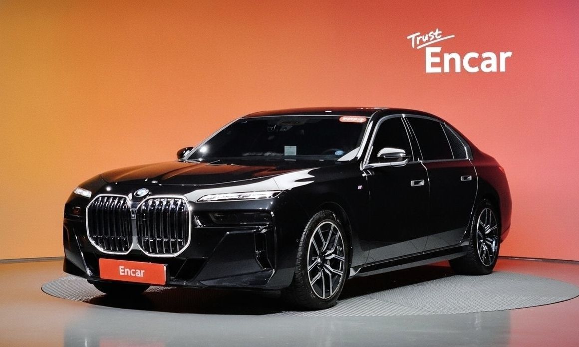 BMW 7-Series 2023