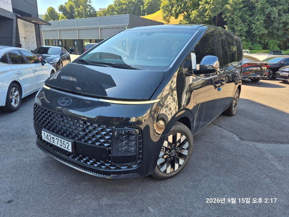 Hyundai Staria 2025