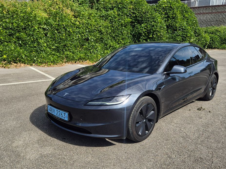 Tesla Model 3 2025