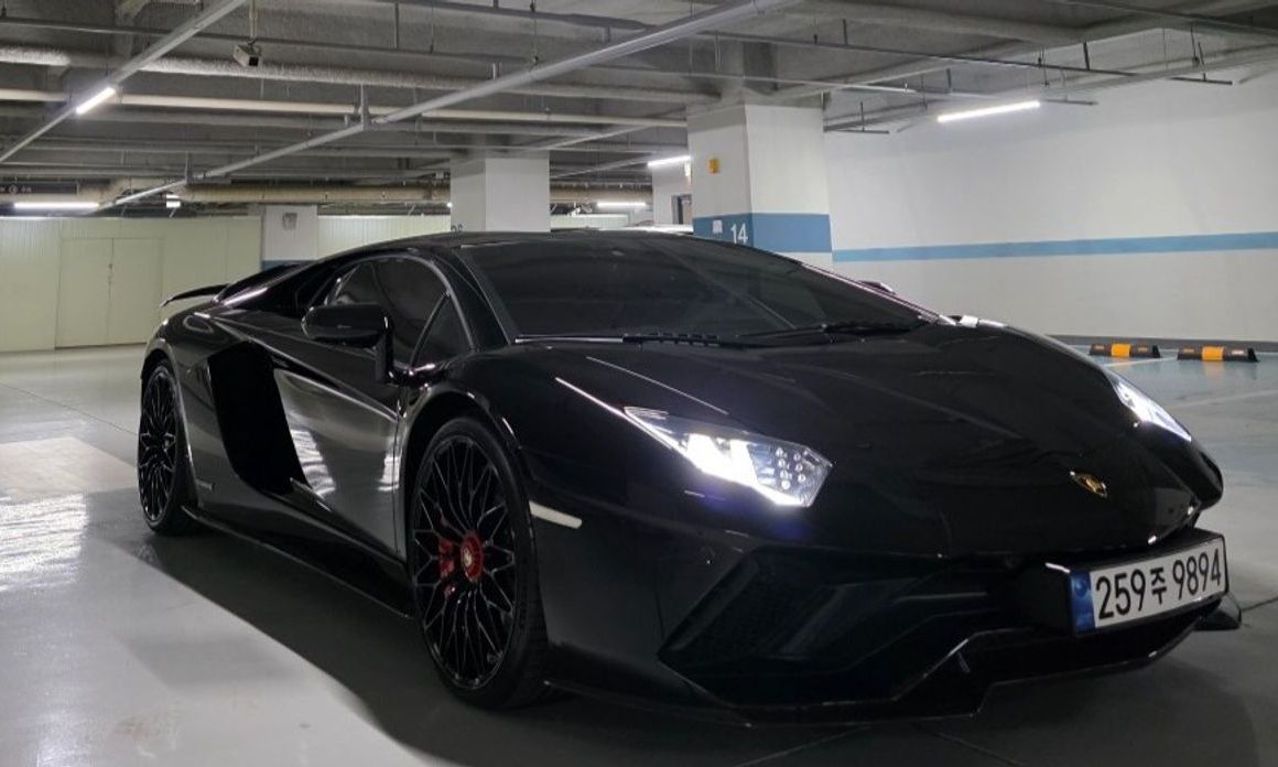 Lamborghini Aventador 2018