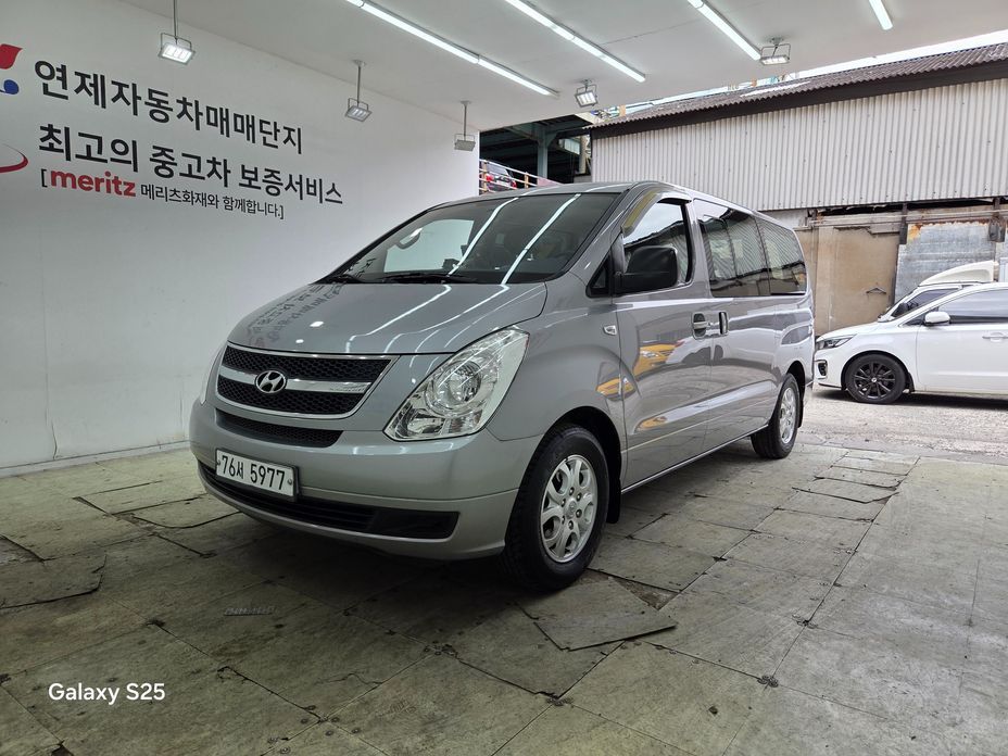 Hyundai Starex 2012
