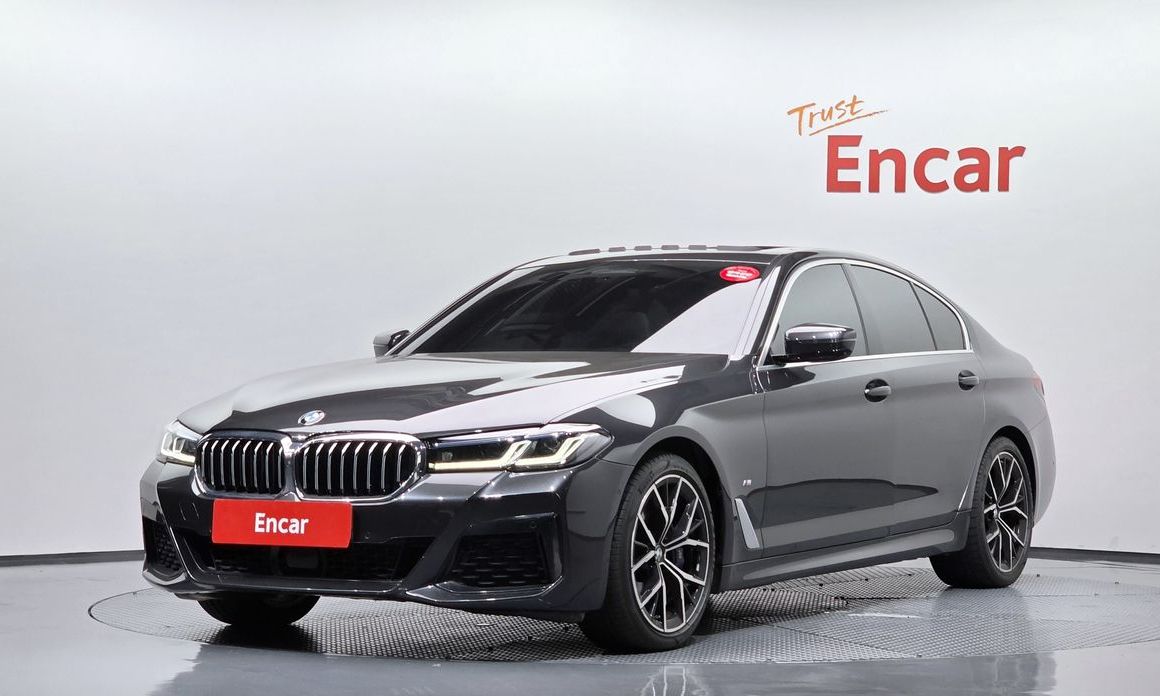 BMW 5-Series 2023