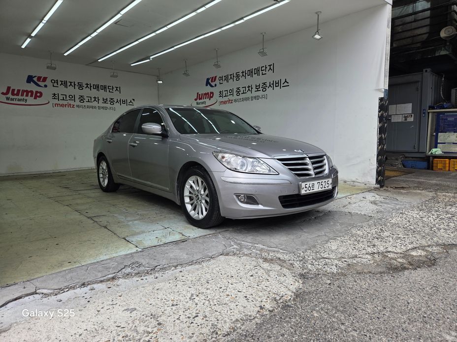 Hyundai Genesis 2009