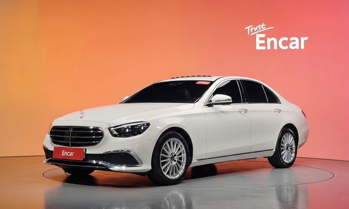 Mercedes-Benz E-Class 2023