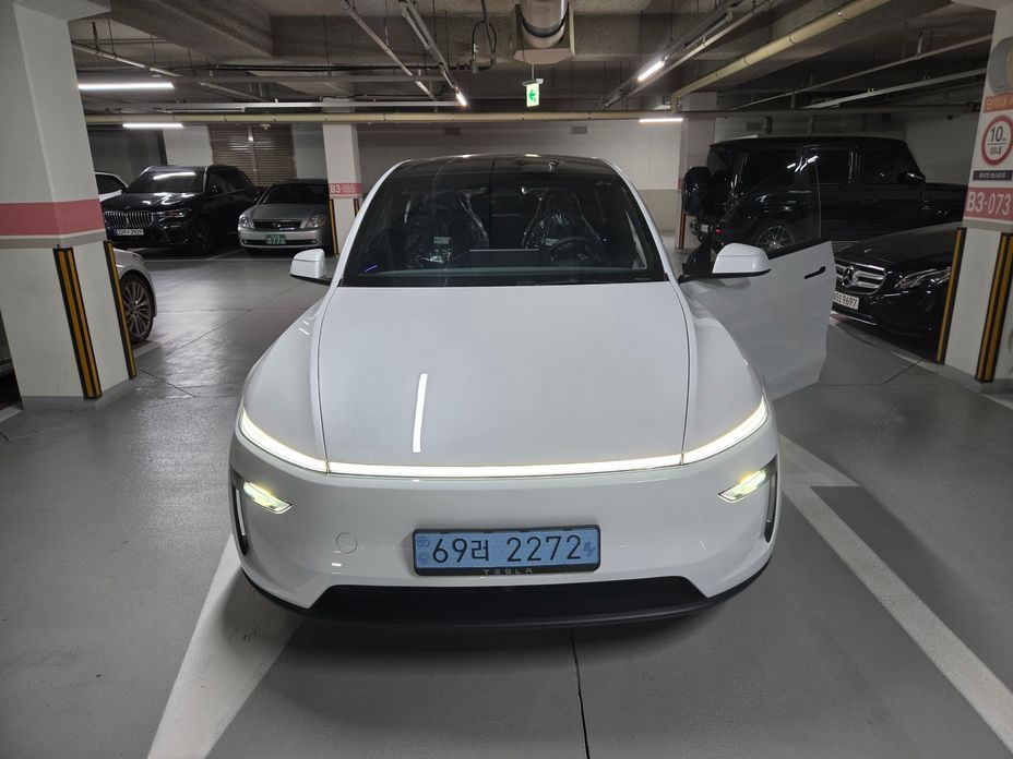 Tesla Model Y 2026