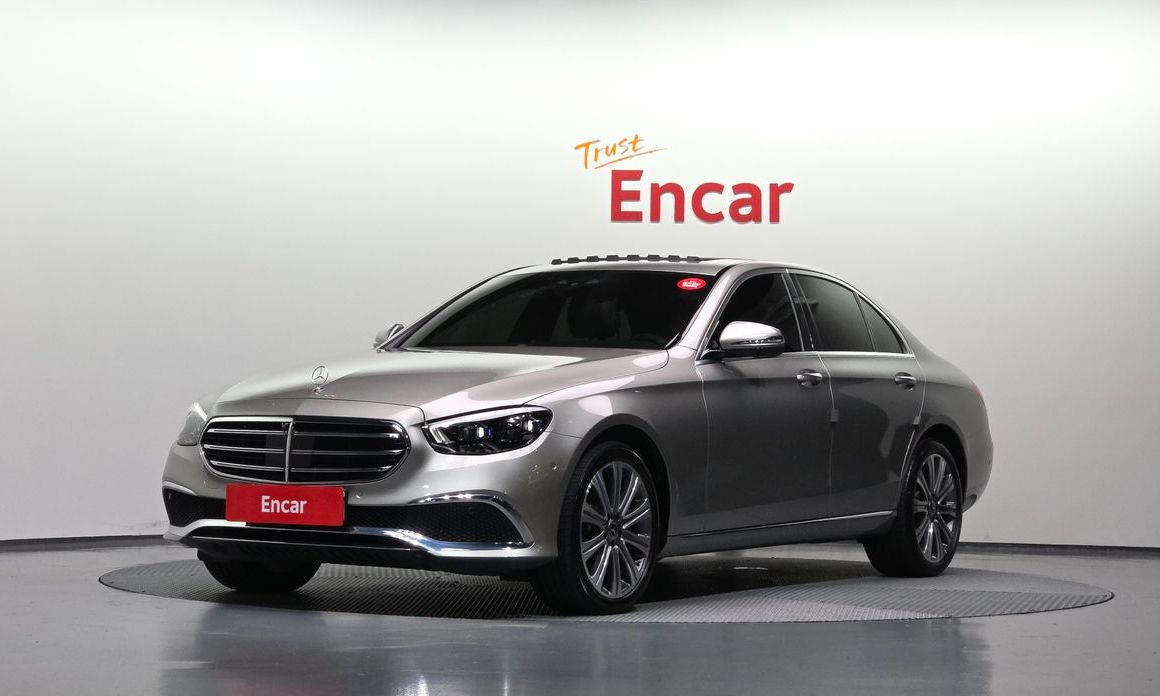 Mercedes-Benz E-Class 2023
