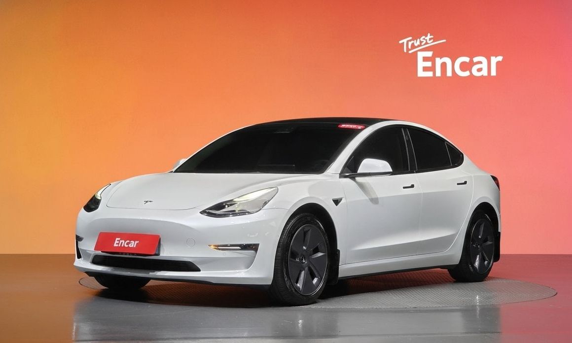 Tesla Model 3 2022