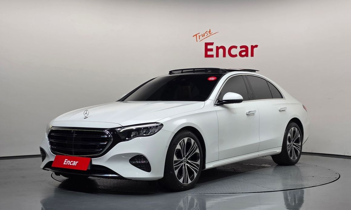 Mercedes-Benz E-Class 2024