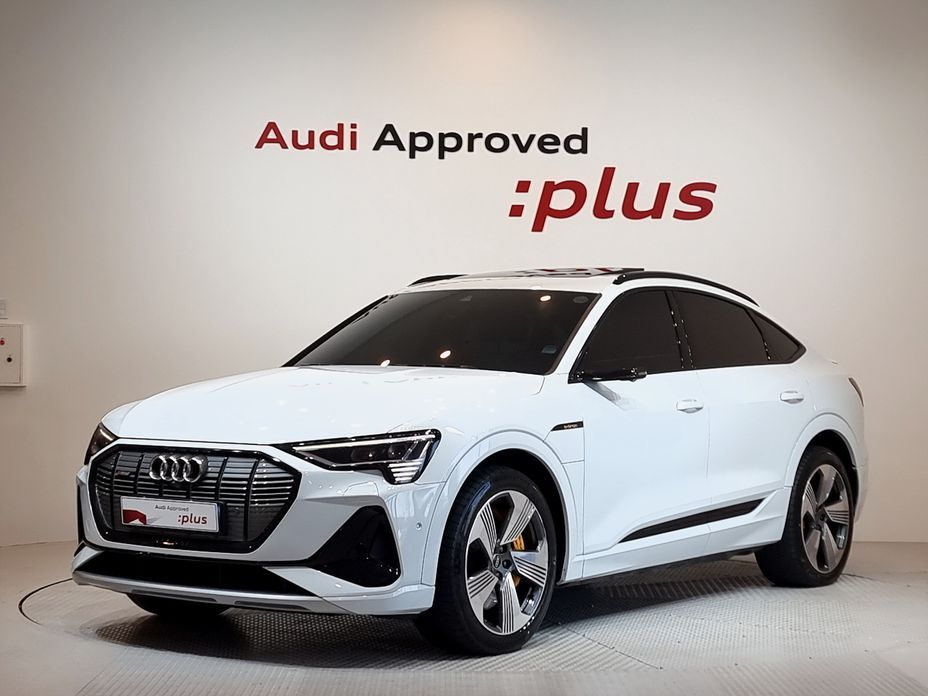 Audi e-tron 2023
