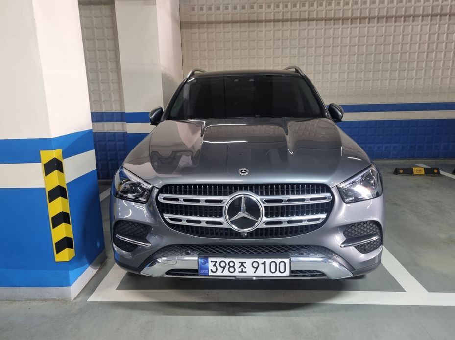 Mercedes-Benz GLE-Class 2025