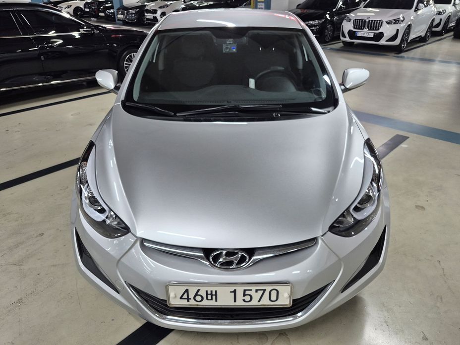 Hyundai AVANTE 2015