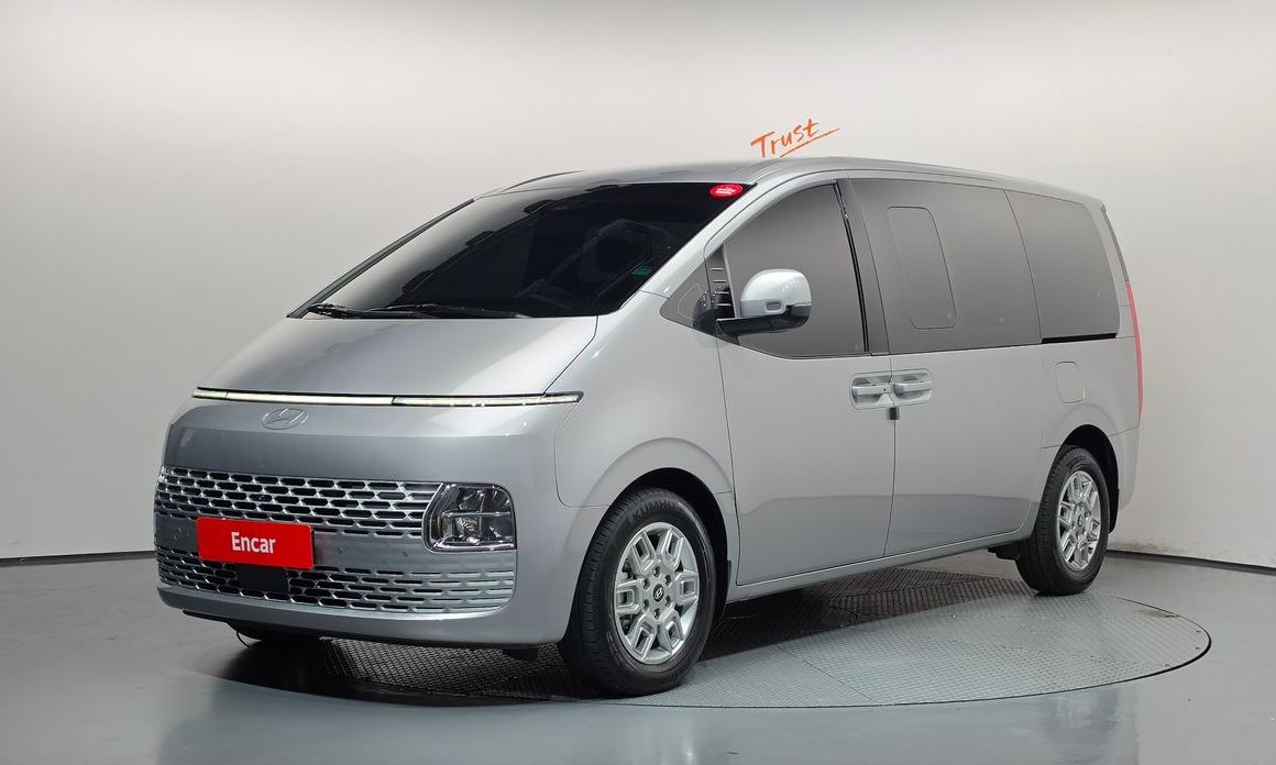 Hyundai Staria 2025
