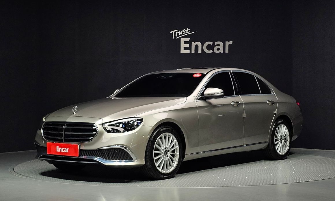 Mercedes-Benz E-Class 2021