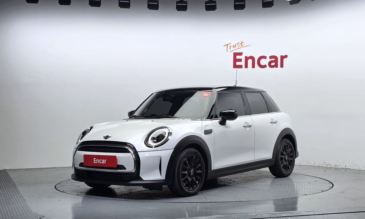 Mini Cooper 2024