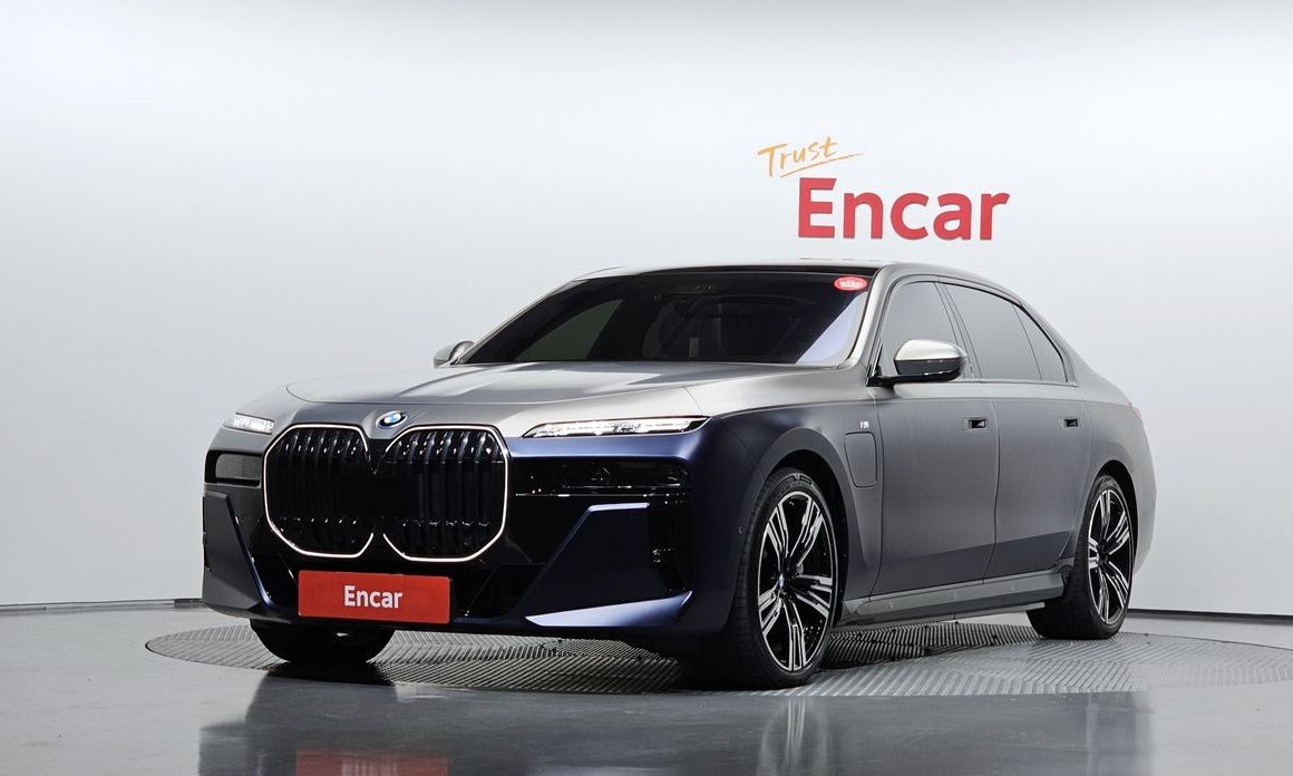 BMW 7-Series 2024