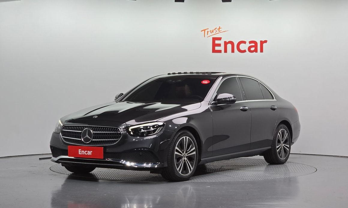 Mercedes-Benz E-Class 2021