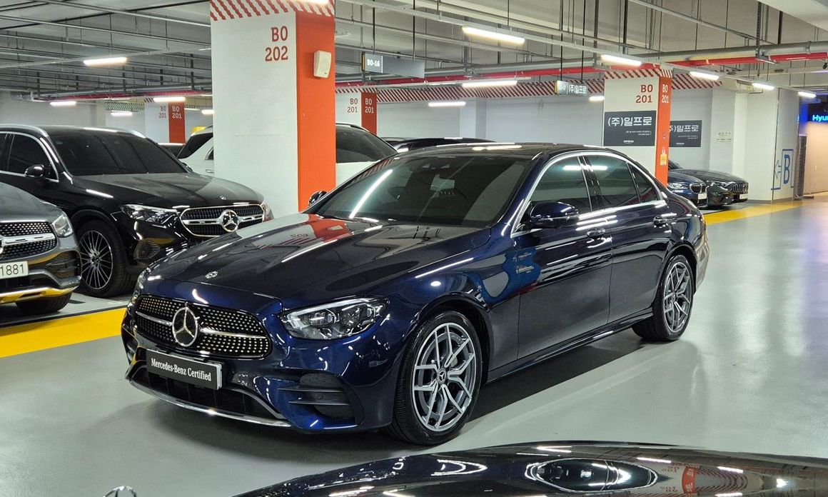 Mercedes-Benz E-Class 2021
