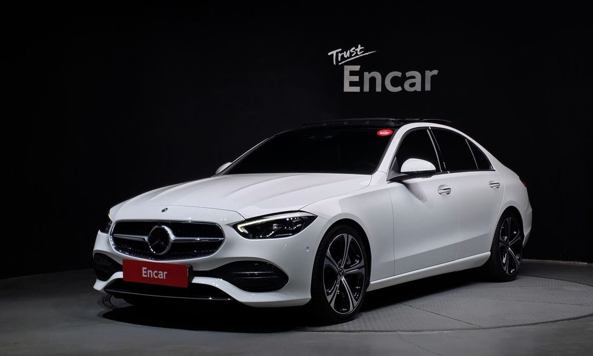 Mercedes-Benz C-Class 2024