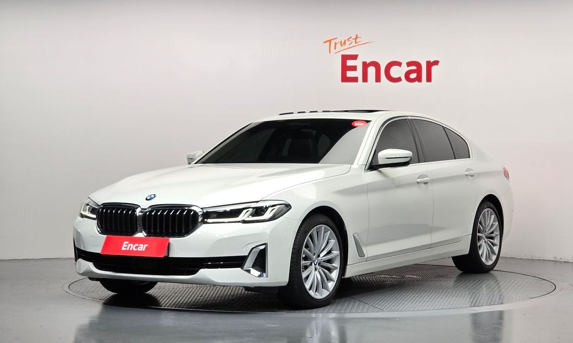 BMW 5-Series 2023