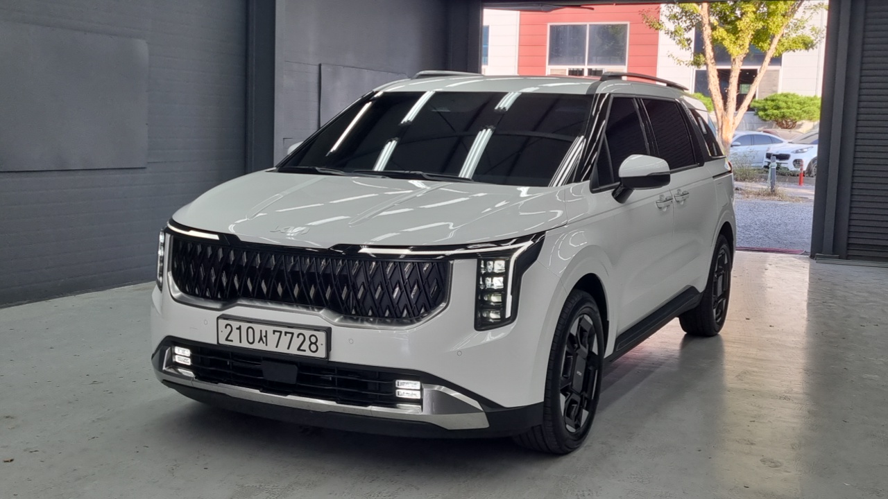 Kia Canival 2025
