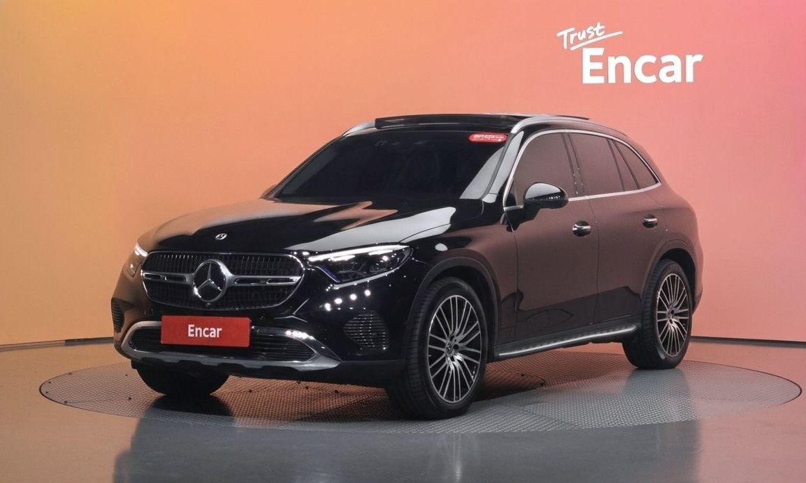 Mercedes-Benz GLC-Class 2023
