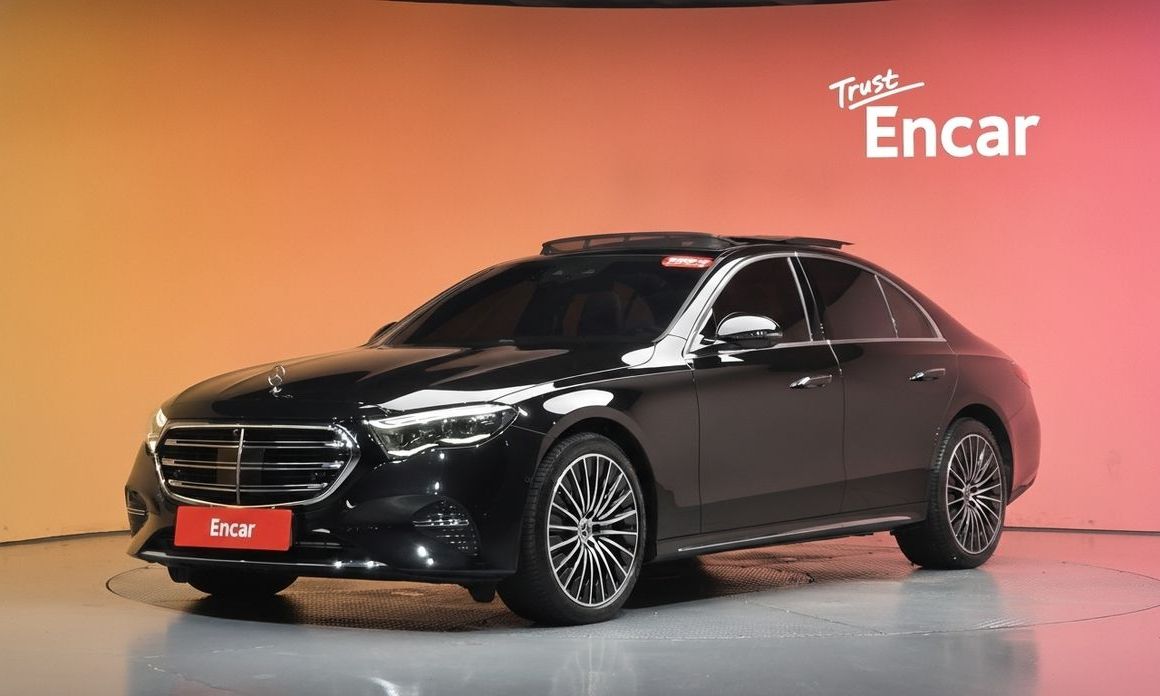 Mercedes-Benz E-Class 2024