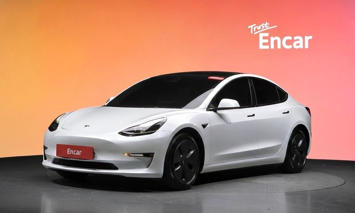 Tesla Model 3 2022