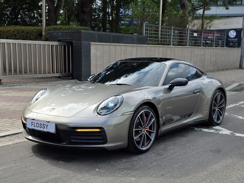 Porsche 911 2021