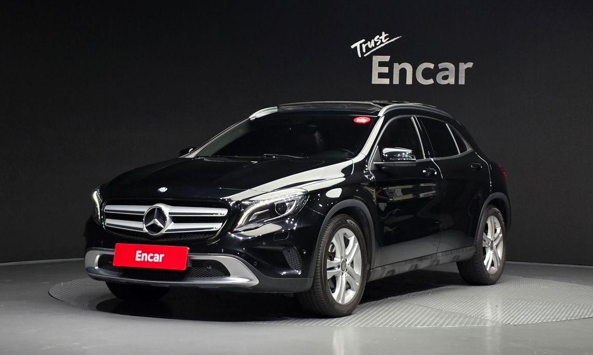 Mercedes-Benz GLA-Class 2015