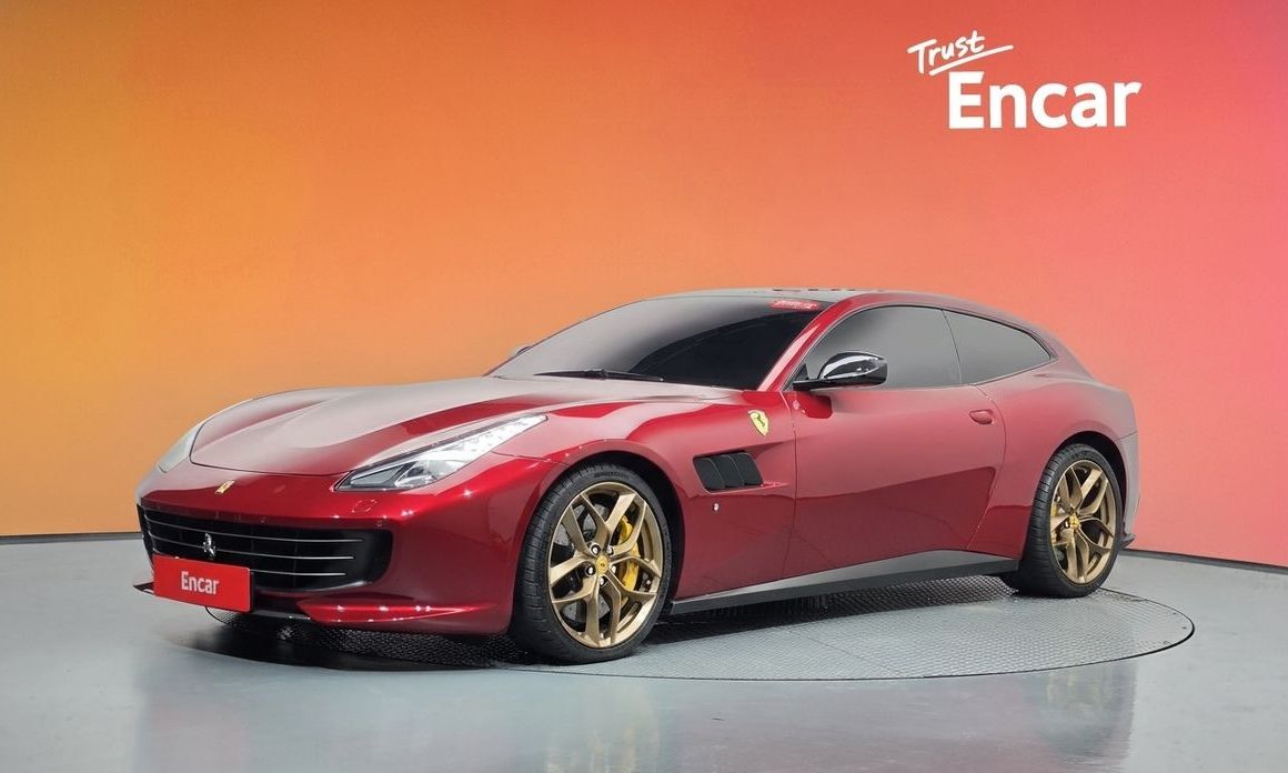 Ferrari GTC4 Lusso 2019