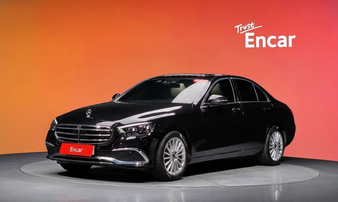 Mercedes-Benz E-Class 2023
