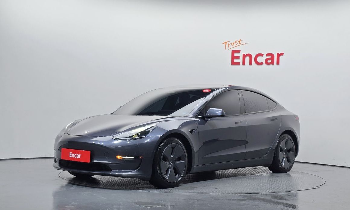 Tesla Model 3 2022