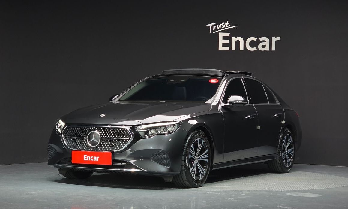 Mercedes-Benz E-Class 2025
