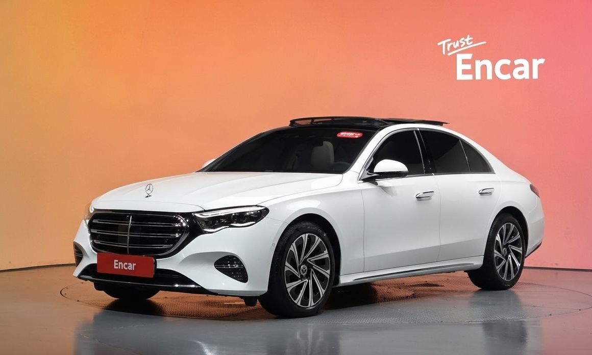 Mercedes-Benz E-Class 2024
