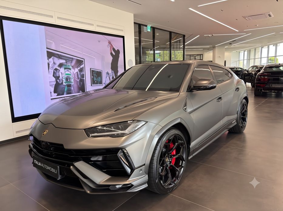 Lamborghini Urus 2024