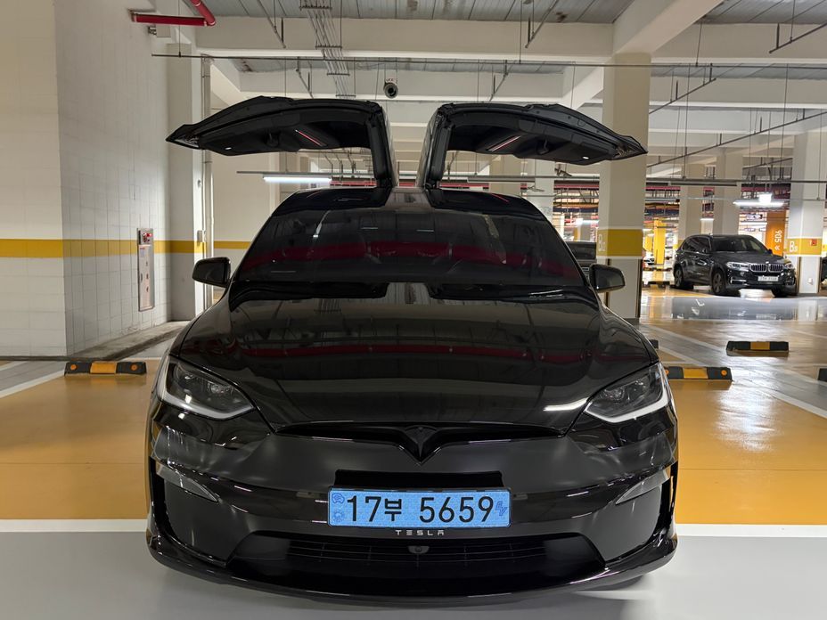 Tesla Model X 2026