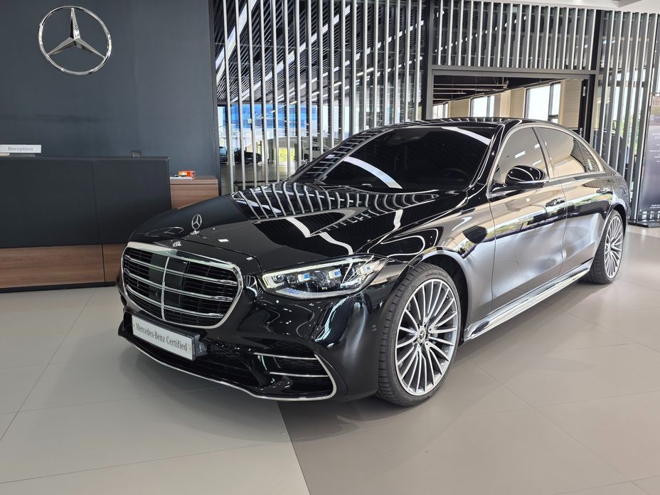 Mercedes-Benz S-Class 2025